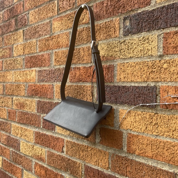 Rectangular Calvin Klein Fanny pack - Picture 6 of 11